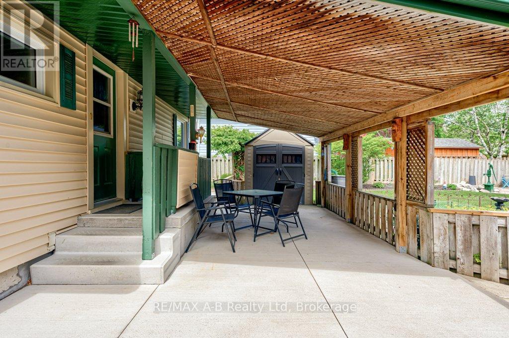 304 Douglas Street W, Stratford, Ontario  N5A 5R3 - Photo 38 - X13159970