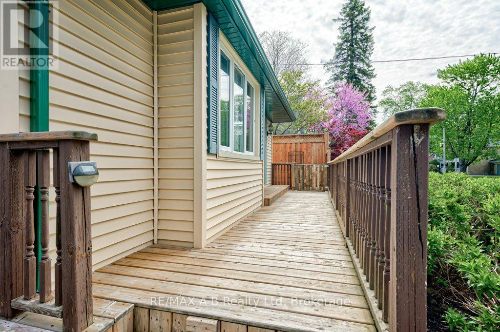 304 Douglas Street W, Stratford, Ontario  N5A 5R3 - Photo 4 - X13159970