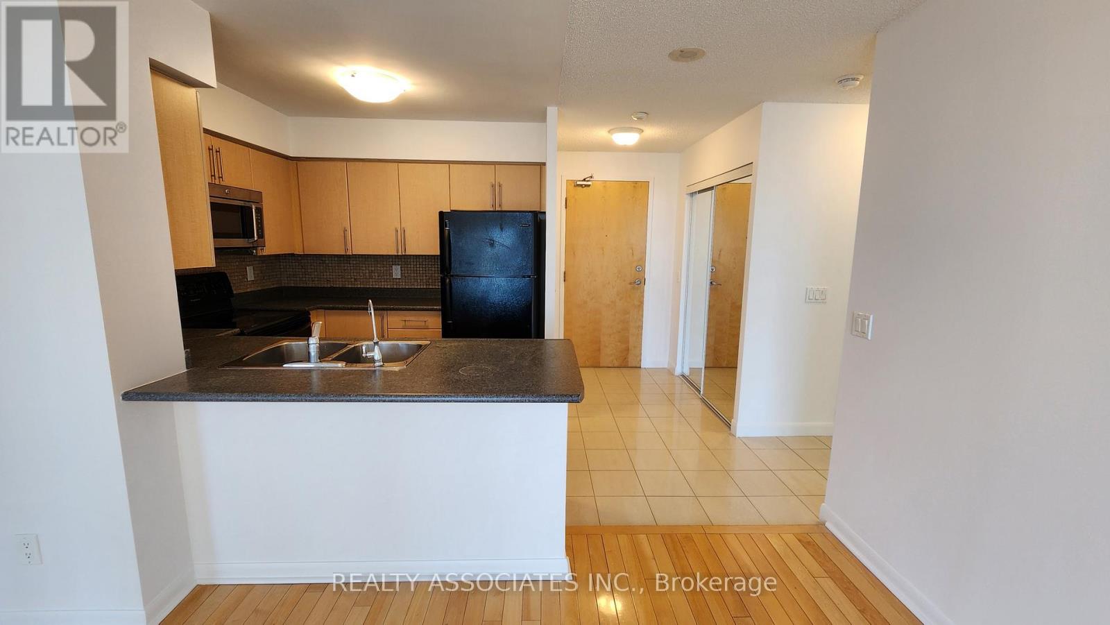 2109 - 4978 Yonge Street, Toronto, Ontario  M2N 7G8 - Photo 2 - C13159972