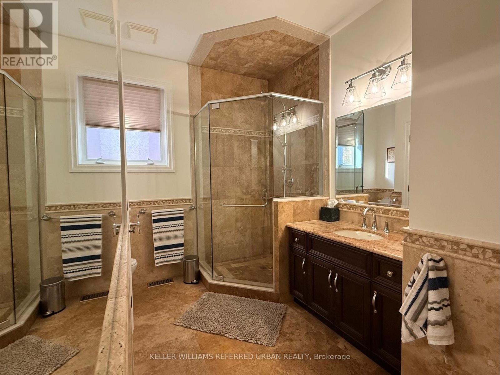 72 Laurel Avenue, Toronto, Ontario  M9B 4T2 - Photo 26 - W12490028