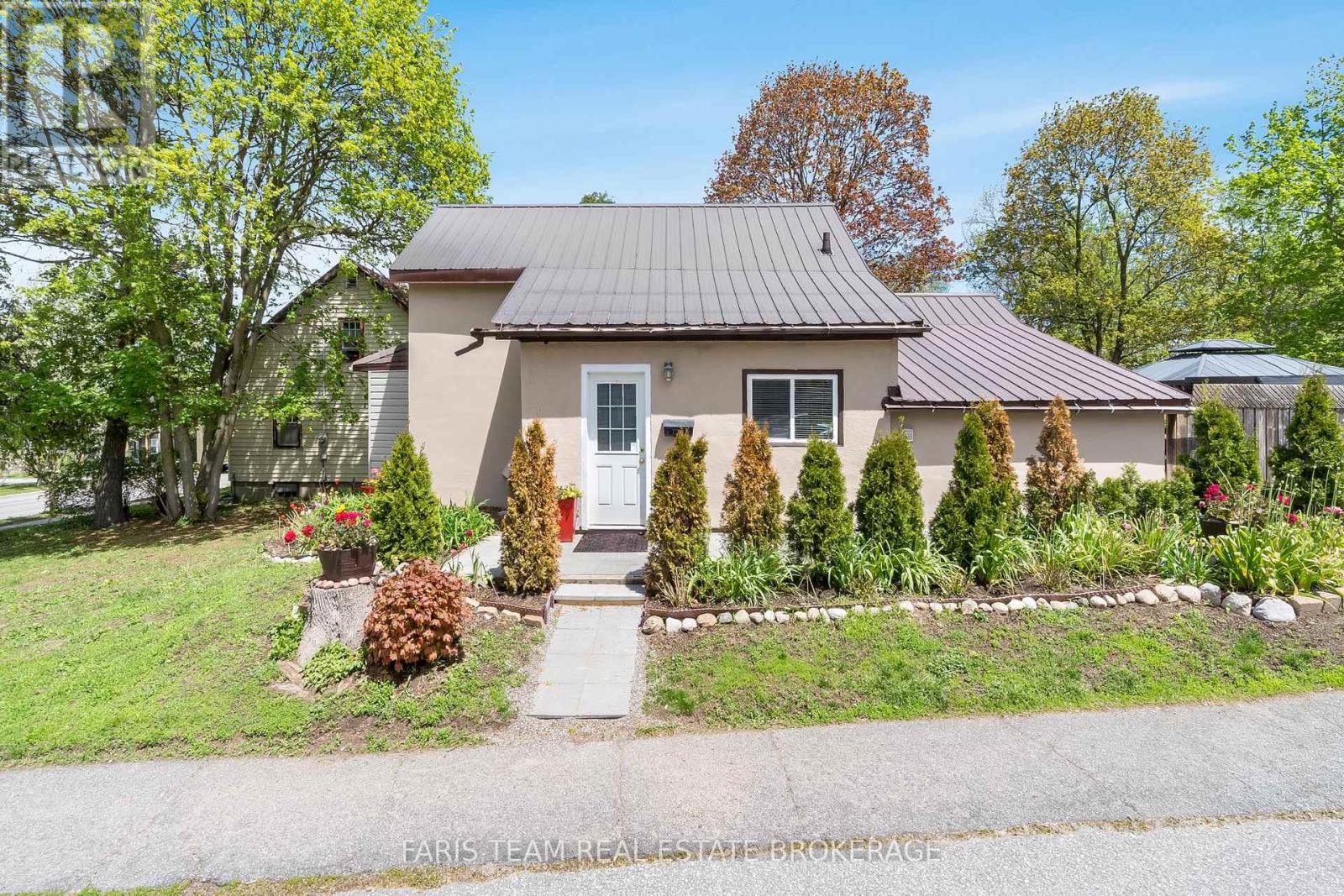 289 Mississaga Street W, Orillia, Ontario  L3V 3B7 - Photo 3 - S13160038