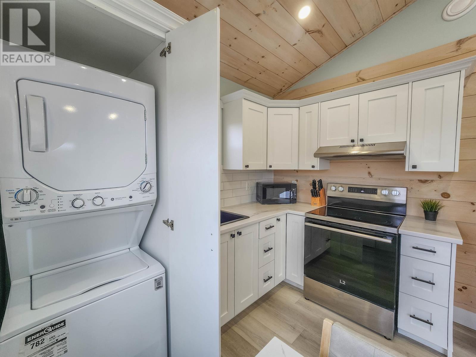 543 Ives Point, Miscouche, Prince Edward Island  C0B 1T0 - Photo 20 - 202611776