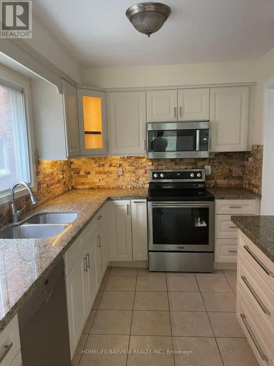 517 Wildgrass (Main & Second) Road, Mississauga, Ontario  L5B 4H8 - Photo 3 - W13159936
