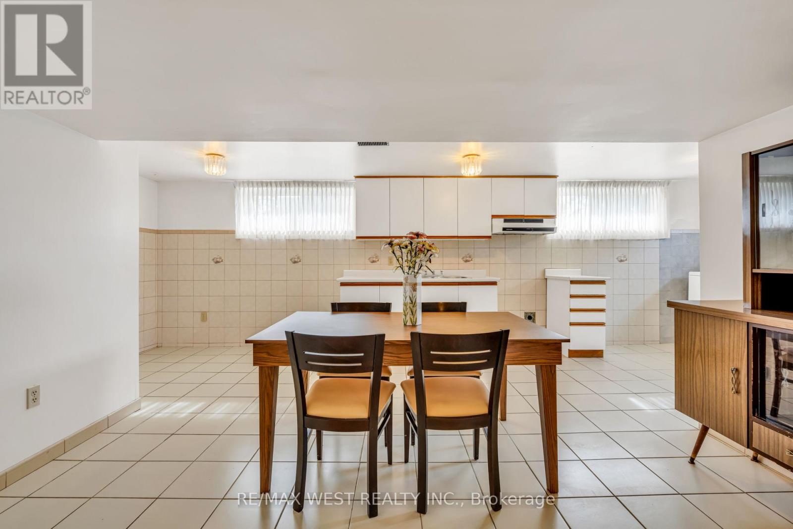 90 Tavistock Road, Toronto, Ontario  M3M 2N9 - Photo 34 - W13160046