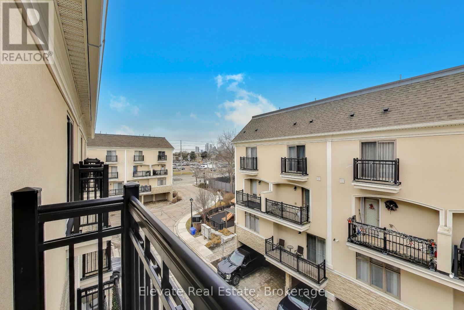 24 - 3083 Cawthra Road, Mississauga, Ontario  L4Y 3Y5 - Photo 21 - W13160072
