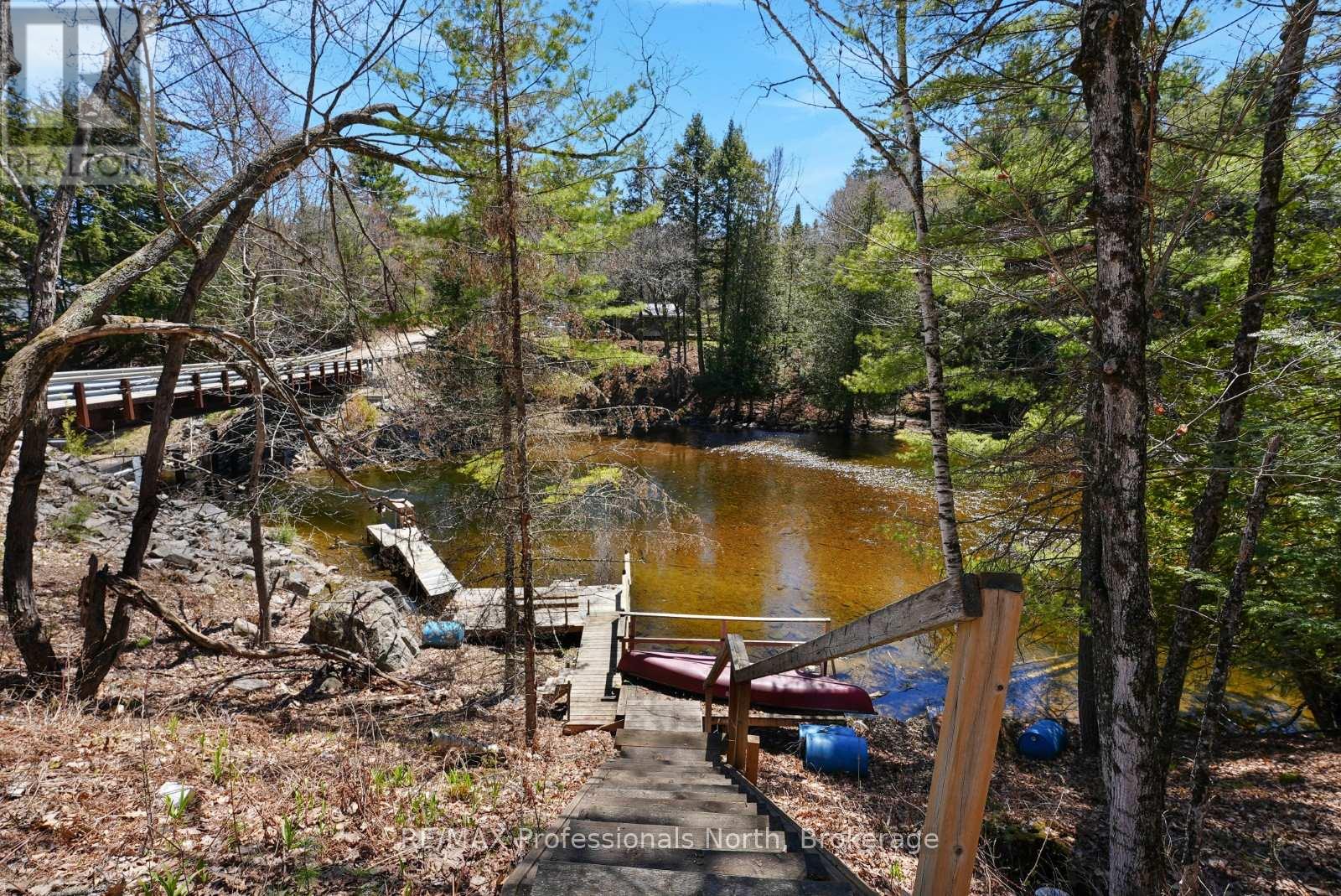 1029 Cranberry Lake Road, Dysart Et Al, Ontario  K0M 1S0 - Photo 35 - X12928880