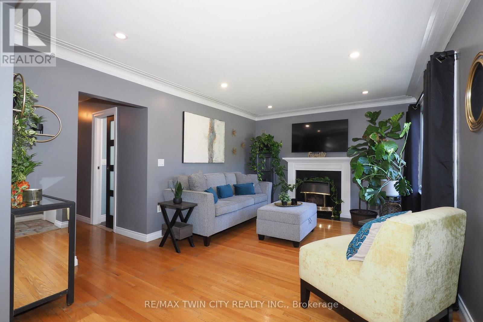 50 Highman Avenue, Cambridge, Ontario  N1R 3L7 - Photo 4 - X13159958