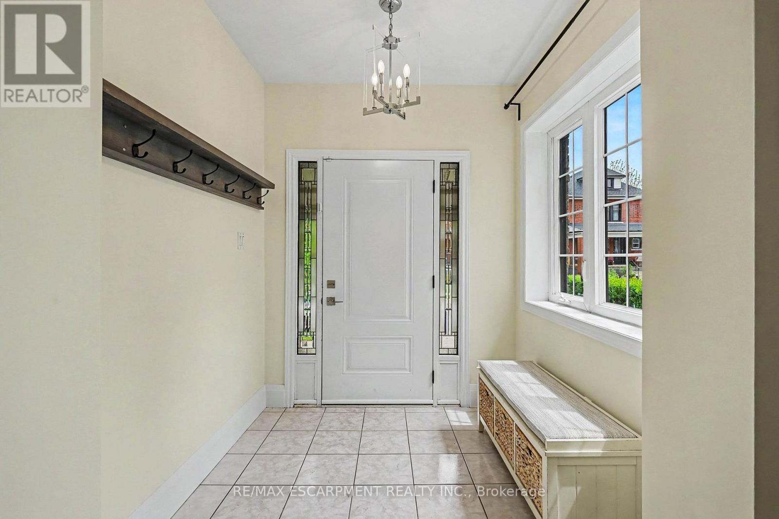 30 Province Street S, Hamilton, Ontario  L8K 2K6 - Photo 5 - X13159976