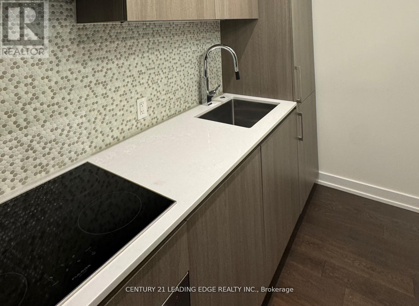 1 Yorkville Avenue, Toronto, Ontario  M4W 0B1 - Photo 2 - C13159528
