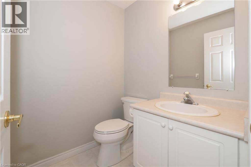40 Dineen Court, Kitchener, Ontario  N2B 3X3 - Photo 27 - 40826392