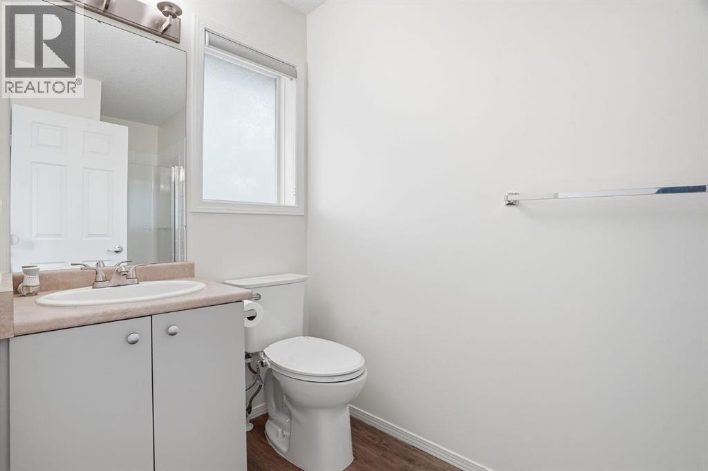 204, 760 Railway Gate SW, Airdrie, Alberta  T4B 3C5 - Photo 25 - A2313705