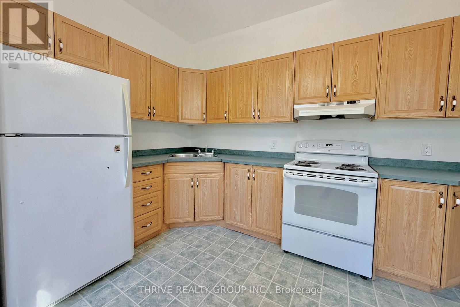 2 - 385 Central Avenue, London East, Ontario  N6B 2E3 - Photo 6 - X13160084