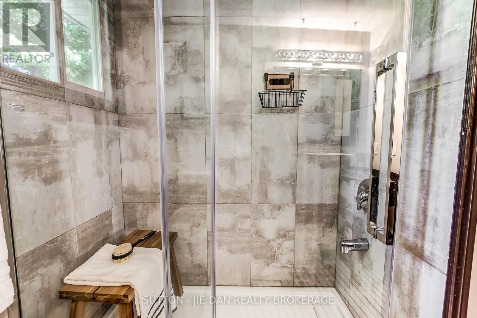 260 Chesham Avenue, London North, Ontario  N6G 3V3 - Photo 15 - X13160098