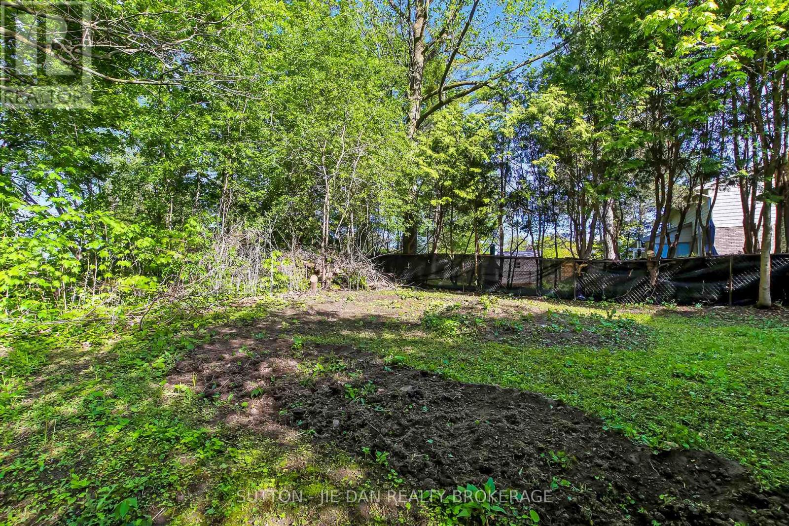 260 Chesham Avenue, London North, Ontario  N6G 3V3 - Photo 22 - X13160098