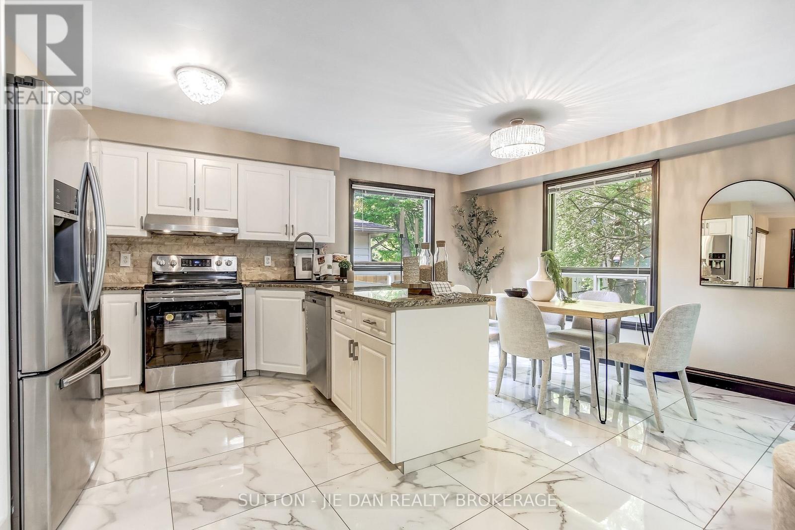 260 Chesham Avenue, London North, Ontario  N6G 3V3 - Photo 5 - X13160098