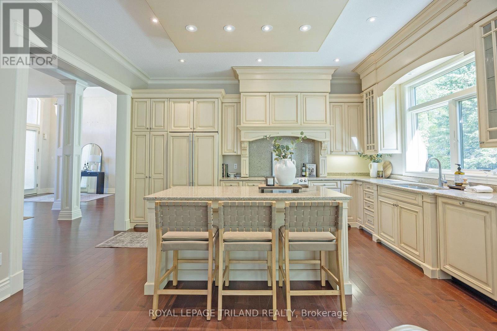 1353 Shore Road, London South, Ontario  N6K 4Z8 - Photo 12 - X13160168