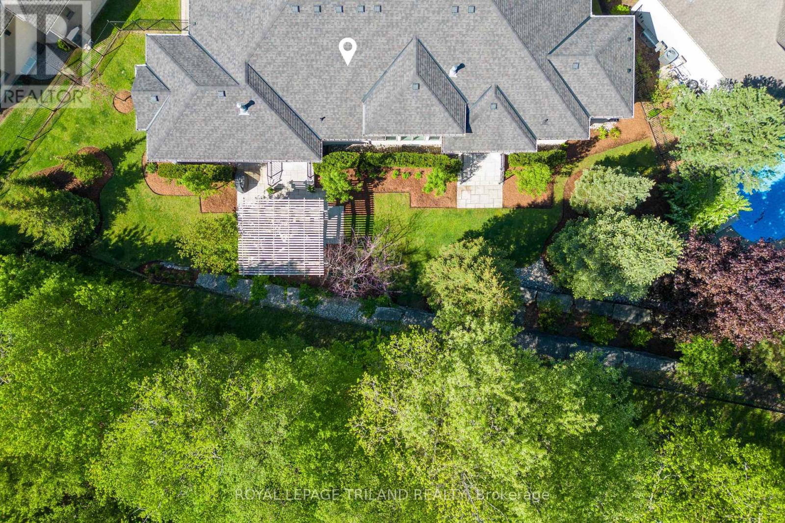 1353 Shore Road, London South, Ontario  N6K 4Z8 - Photo 43 - X13160168