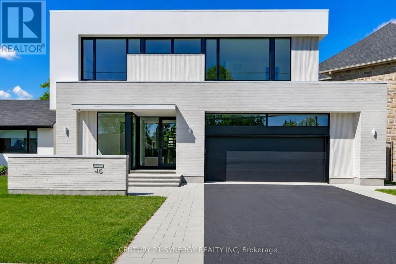 45 INVERNESS AVENUE, Ottawa, Ontario
