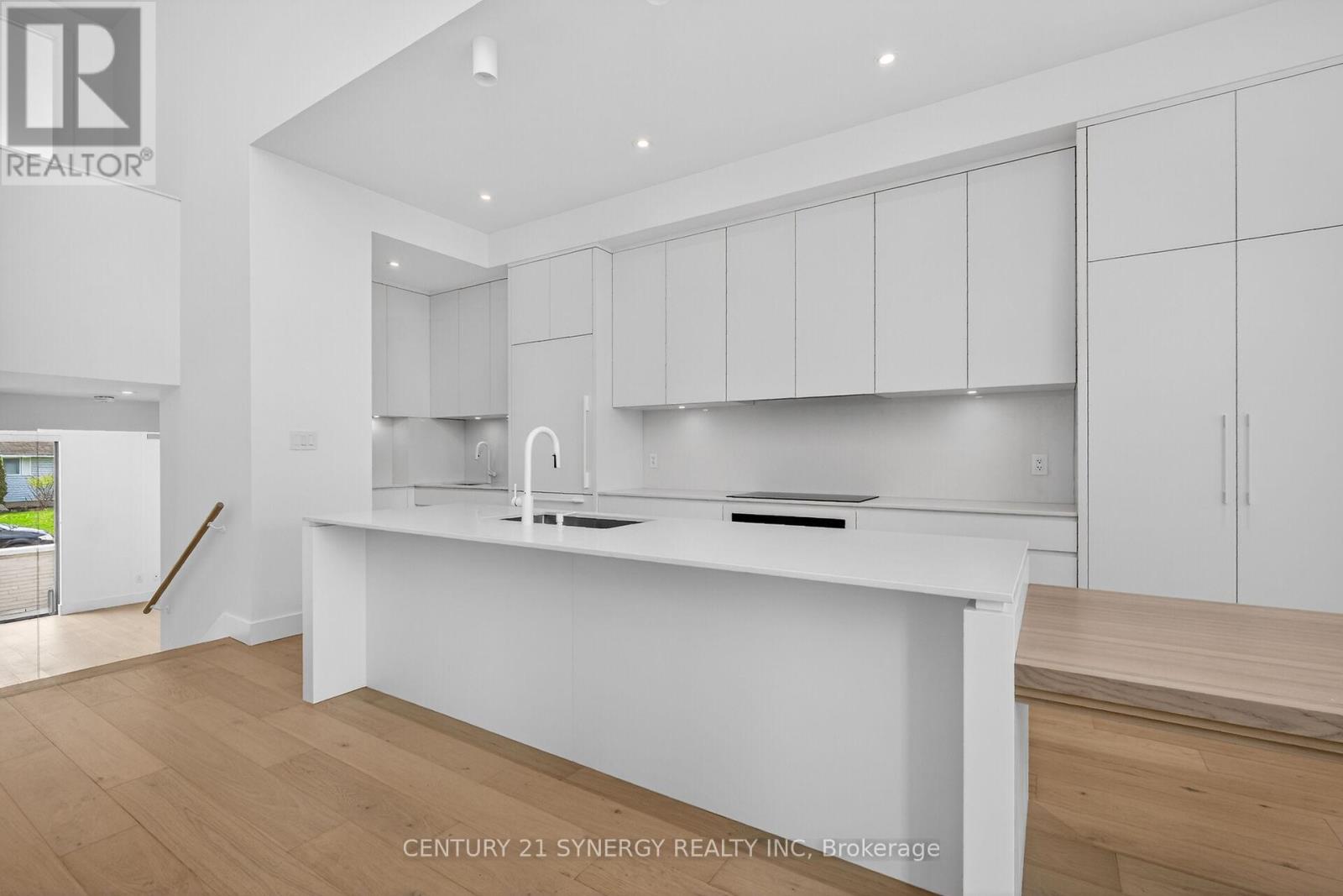 45 Inverness Avenue, Ottawa, Ontario  K2E 6N6 - Photo 12 - X13160138