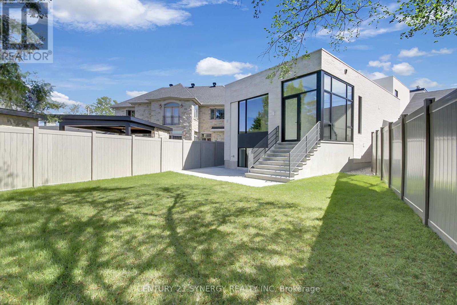 45 Inverness Avenue, Ottawa, Ontario  K2E 6N6 - Photo 49 - X13160138