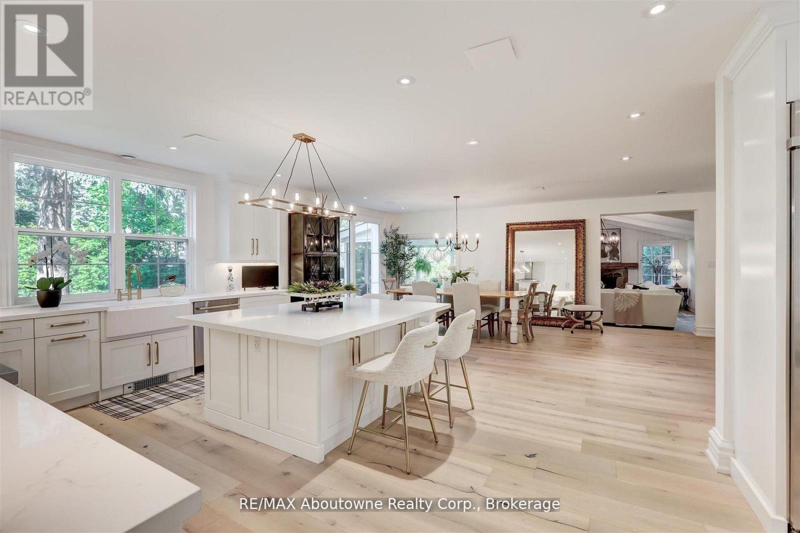 317 Gloucester Avenue, Oakville, Ontario  L6J 3W8 - Photo 25 - W13160262