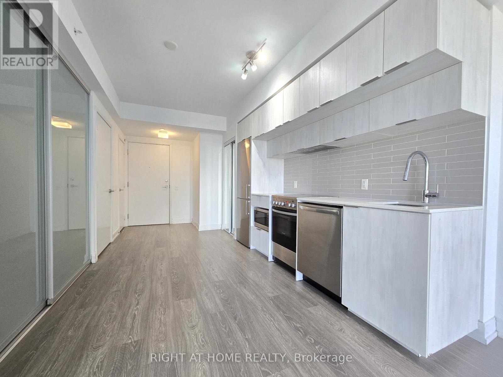 3802 - 181 Dundas Street E, Toronto, Ontario  M5A 4R6 - Photo 3 - C13121028