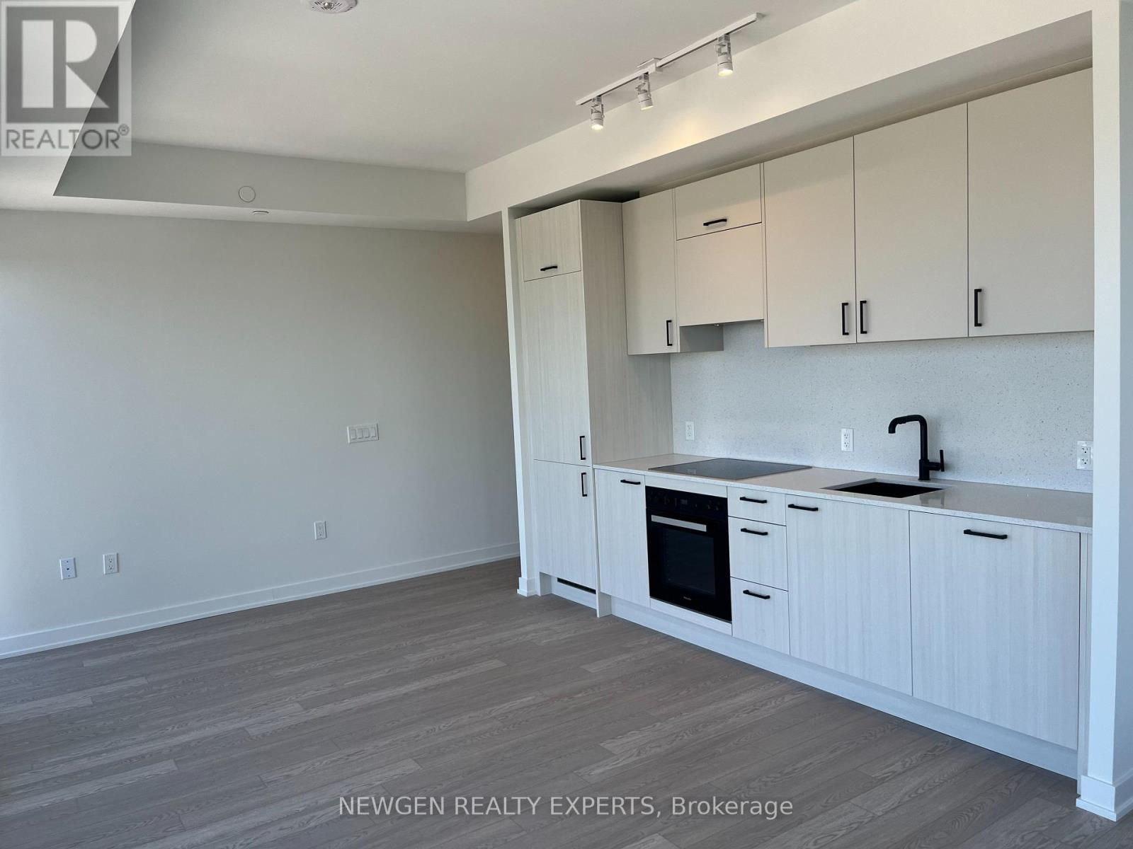 2703 - 5 Quarrington Lane, Toronto, Ontario  M3C 0S5 - Photo 17 - C13158816