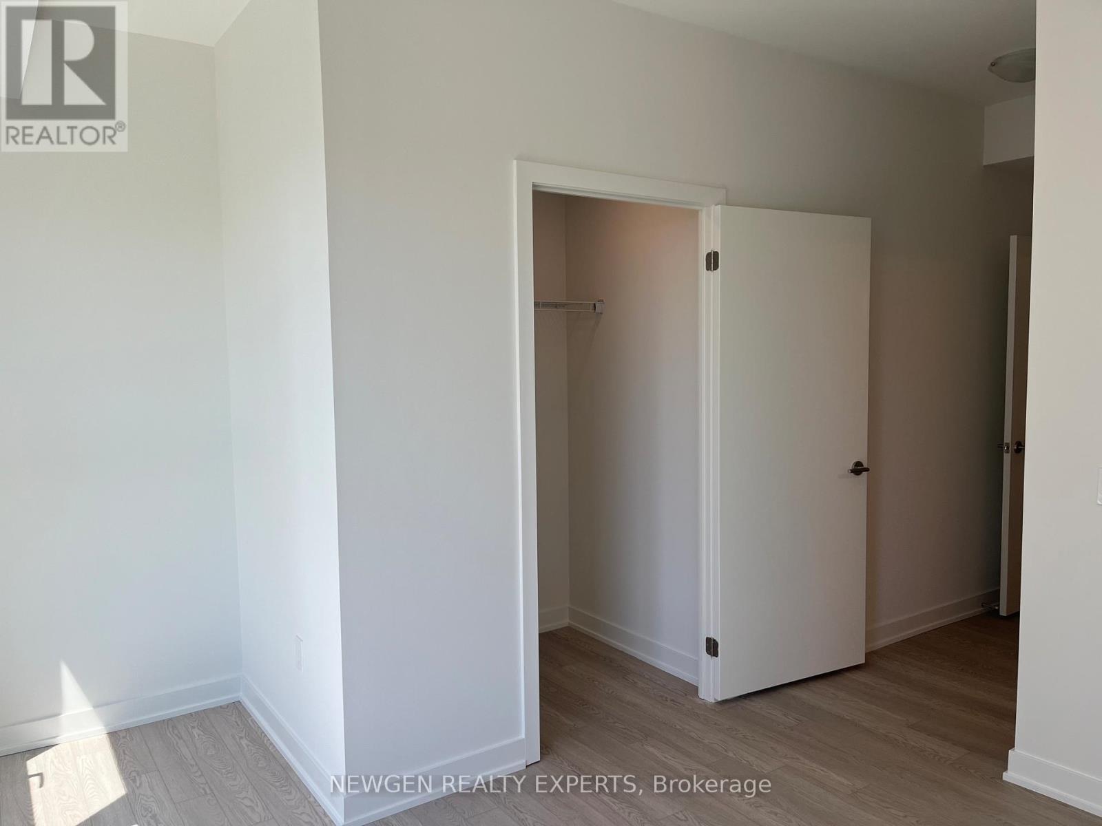 2703 - 5 Quarrington Lane, Toronto, Ontario  M3C 0S5 - Photo 3 - C13158816