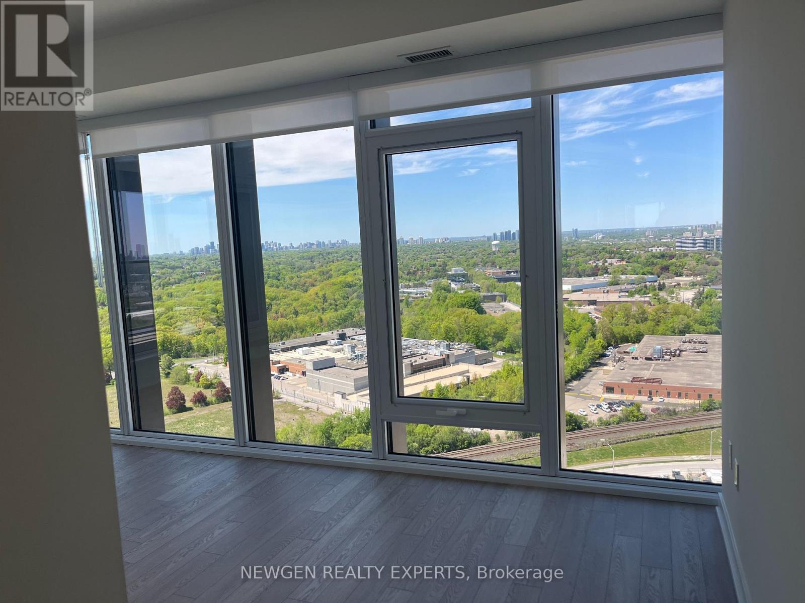 2703 - 5 Quarrington Lane, Toronto, Ontario  M3C 0S5 - Photo 7 - C13158816