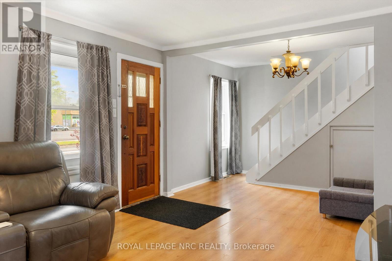 361 Lincoln Street, Welland, Ontario  L3B 4N6 - Photo 8 - X13160206