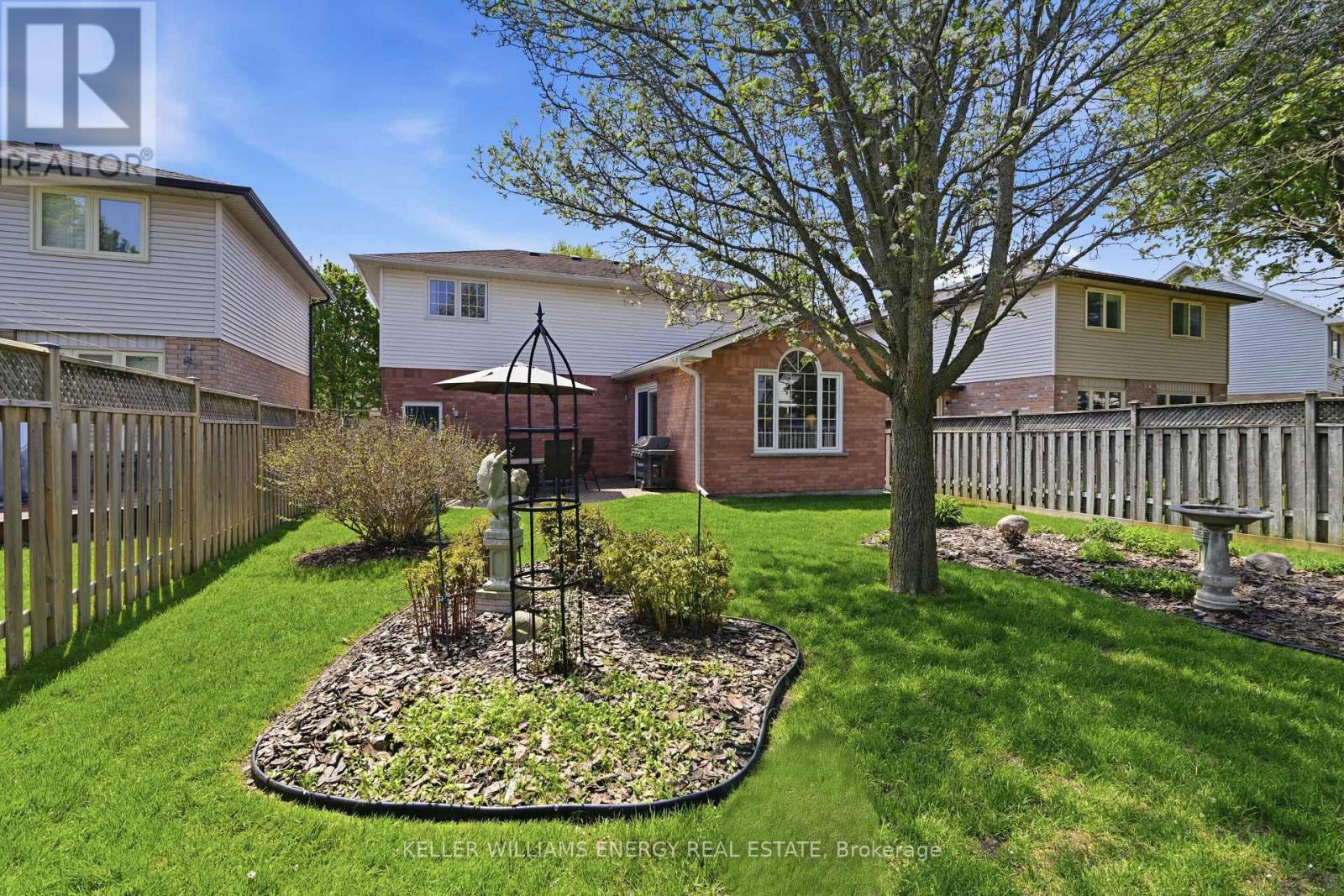 18 Arran Court, Clarington, Ontario  L1E 2E5 - Photo 35 - E13157844