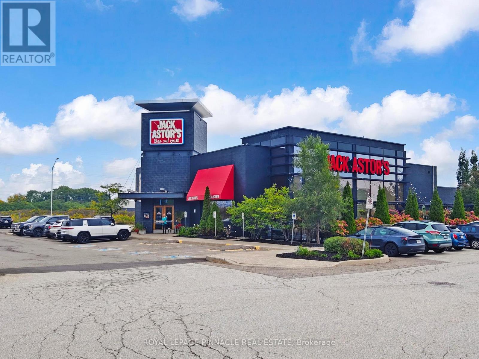 302-04 - 3390 South Service Road, Burlington, Ontario  L7N 3J5 - Photo 42 - W12824912