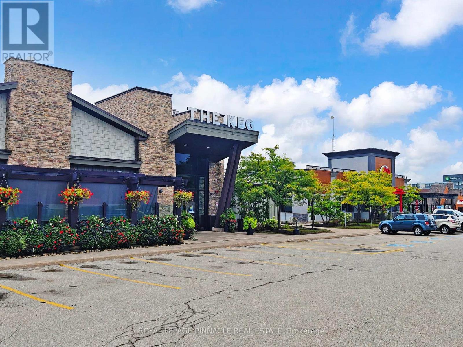 302-25 - 3390 South Service Road, Burlington, Ontario  L7N 3J5 - Photo 19 - W12835920