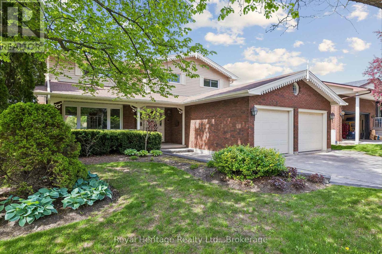 232 Beatrice Street W, Oshawa (Centennial), Ontario L1G 7M9 - Photo 2 - E13160112