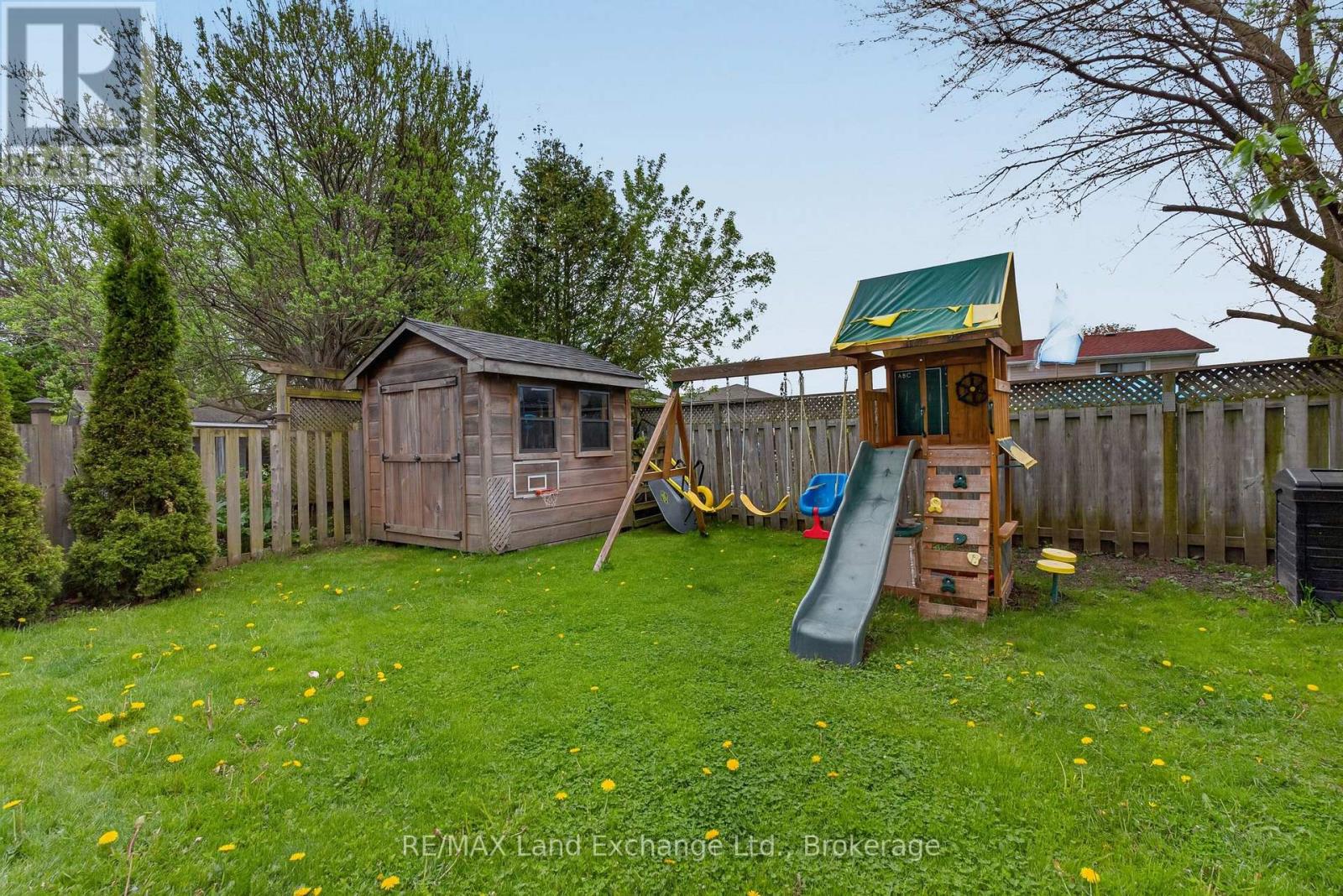 536 Evergreen Court, Kincardine, Ontario  N2Z 1V3 - Photo 40 - X13160212