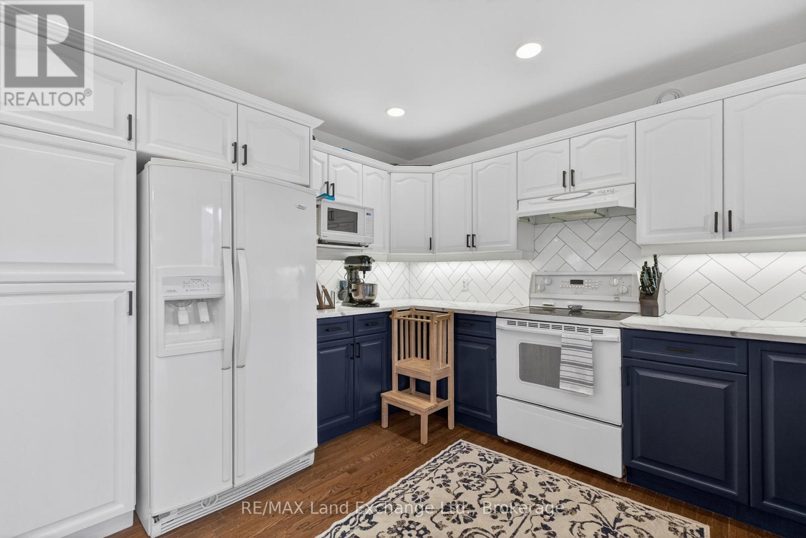 536 Evergreen Court, Kincardine, Ontario  N2Z 1V3 - Photo 9 - X13160212