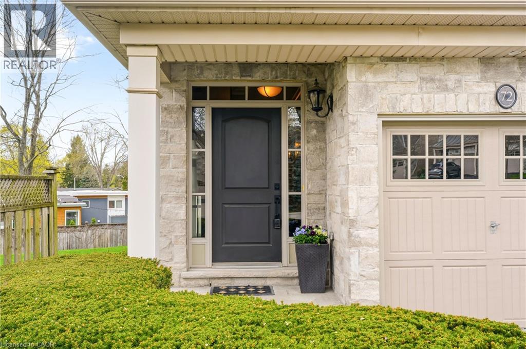 72 Mcgrath Court, Dundas, Ontario  L9H 0A5 - Photo 3 - 40825383