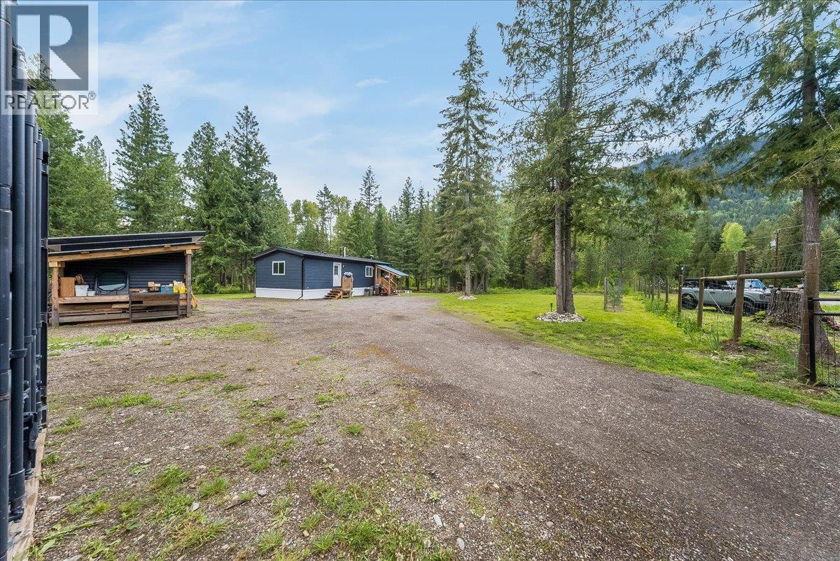 118 Liness Road, Salmo, British Columbia  V0G 1Z0 - Photo 26 - 10388127