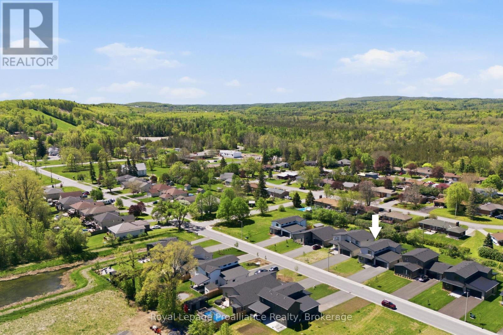 52 FRASER DRIVE, Quinte West, Ontario
