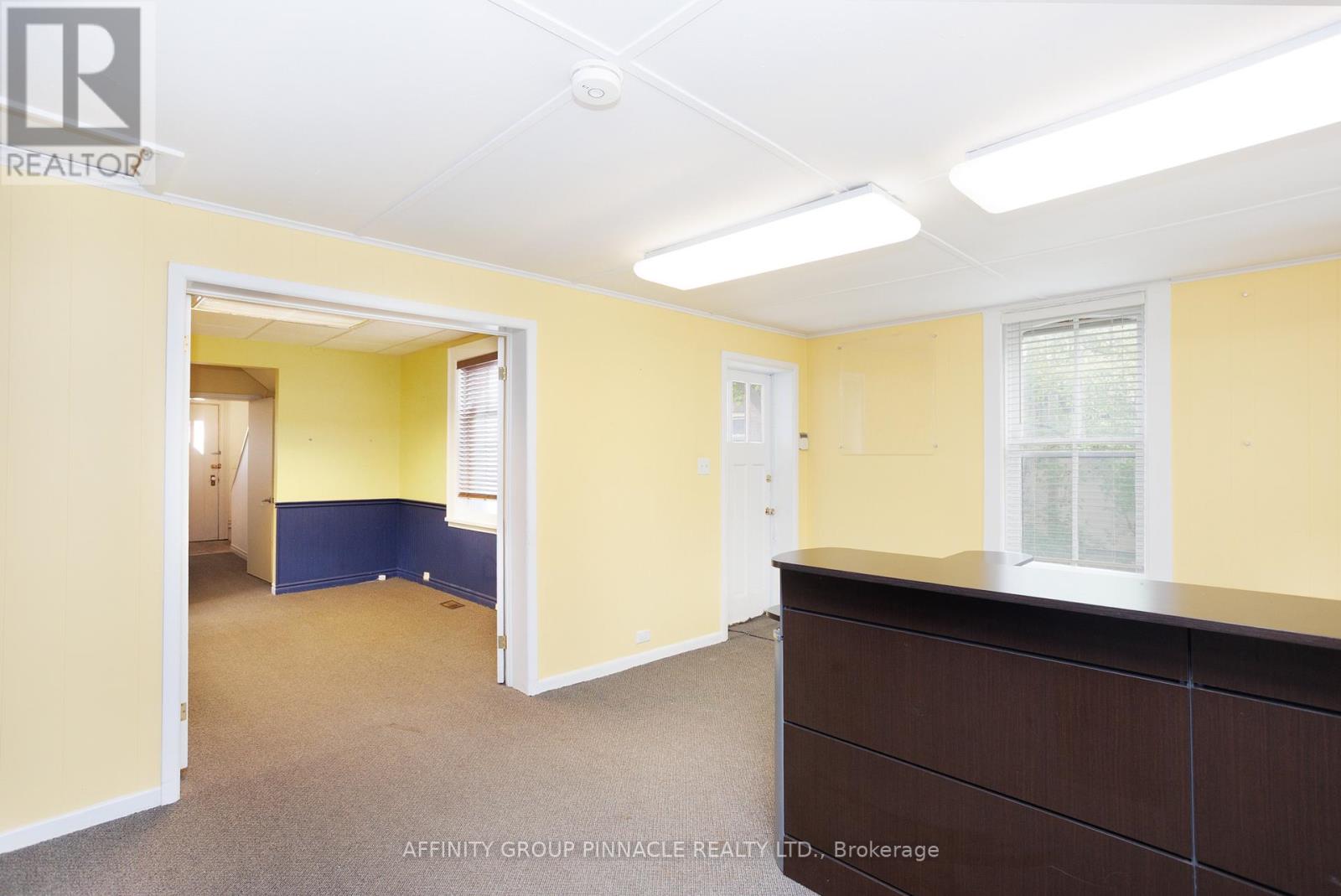 221 Kent Street W, Kawartha Lakes (Lindsay), Ontario  K9V 2Z1 - Photo 12 - X13160156