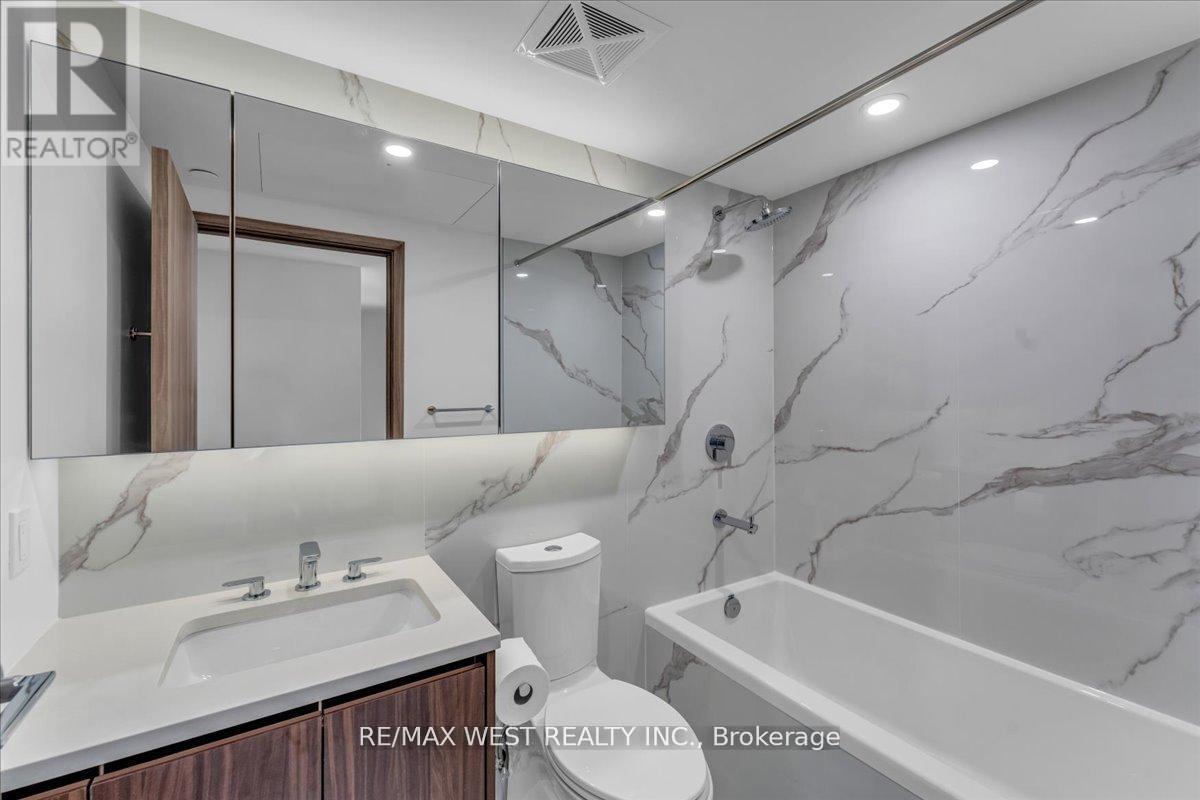 5709 - 1 Concord Cityplace Way, Toronto, Ontario  M5V 0X3 - Photo 5 - C13160144