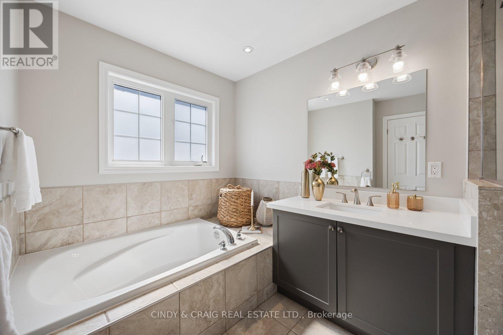 54 Arthur Trewin Street, Clarington, Ontario  L1E 0G5 - Photo 15 - E13160124