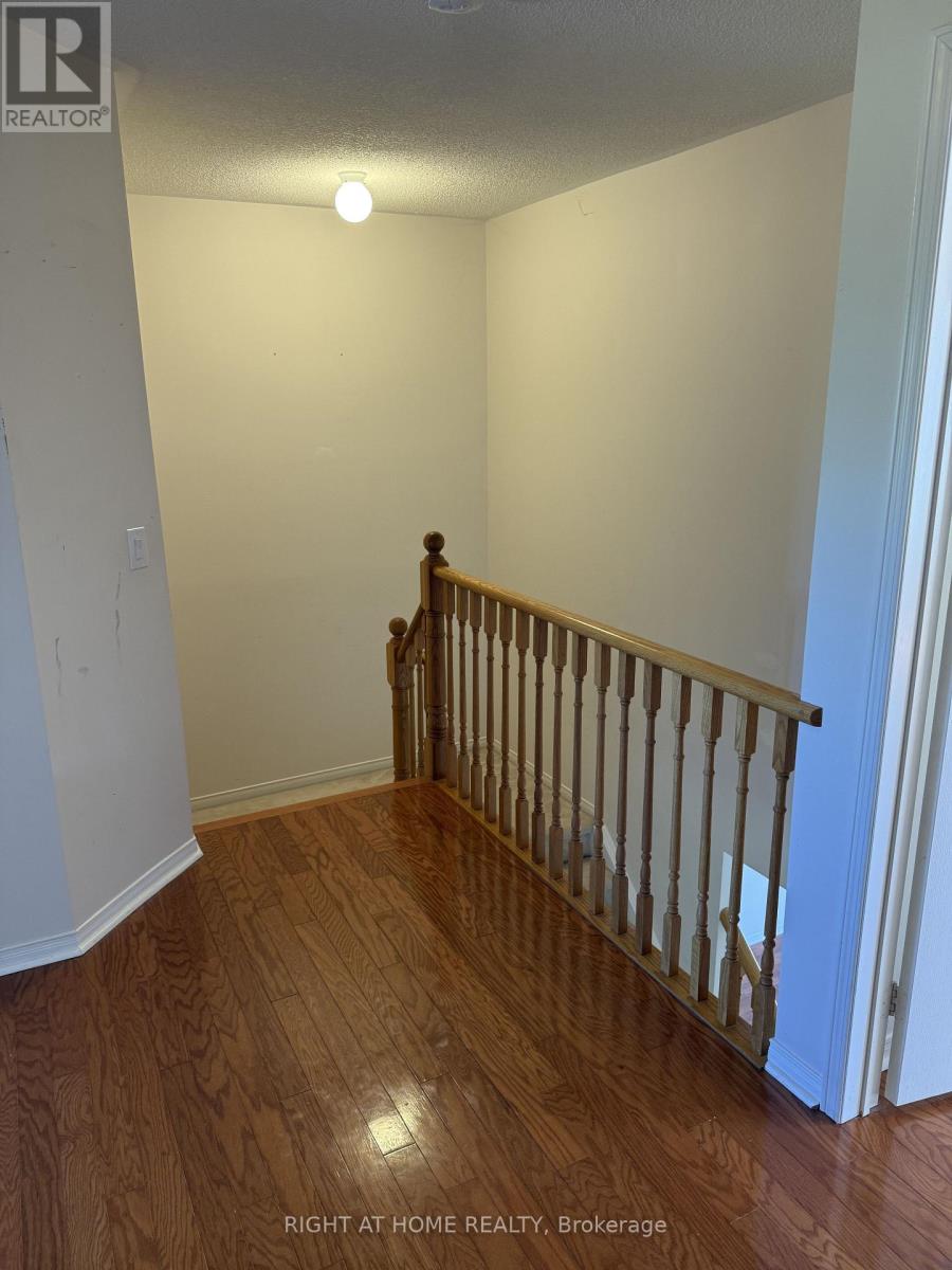 1566 Arcadia Square, Pickering, Ontario  L1V 6W6 - Photo 18 - E13160196
