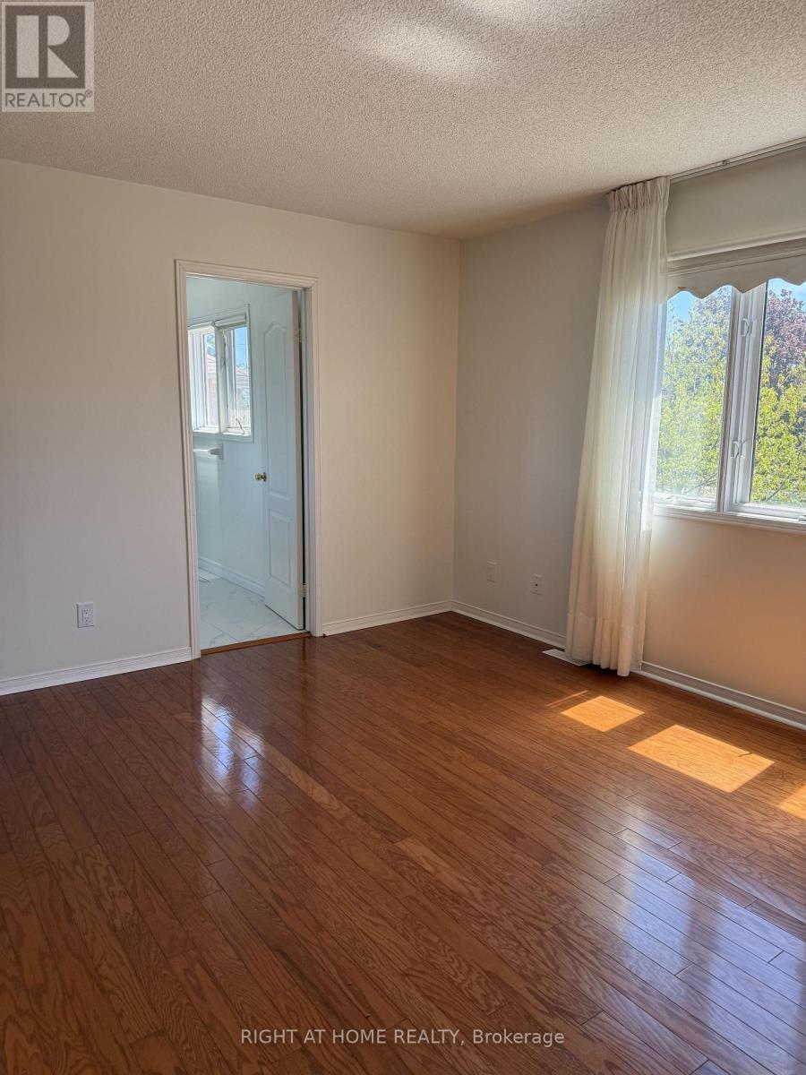 1566 Arcadia Square, Pickering, Ontario  L1V 6W6 - Photo 21 - E13160196