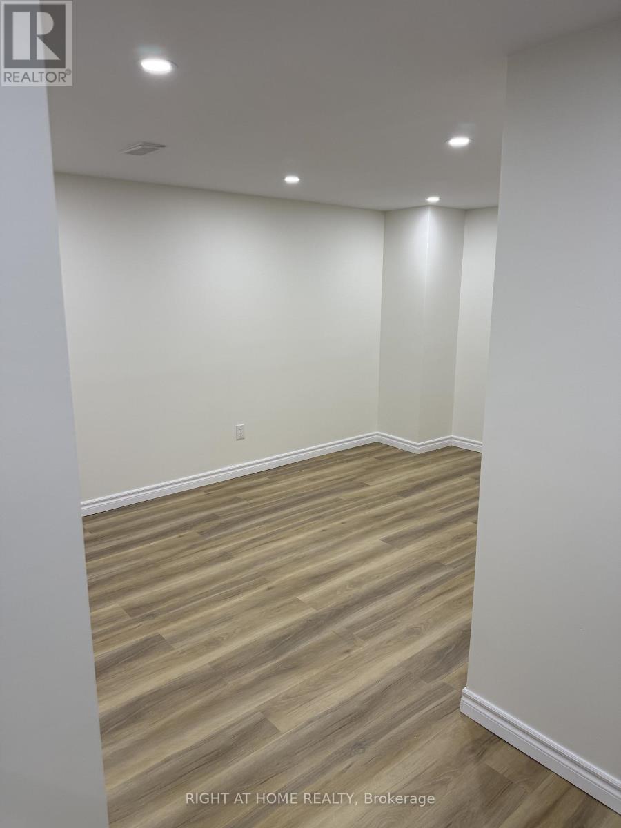 1566 Arcadia Square, Pickering, Ontario  L1V 6W6 - Photo 29 - E13160196