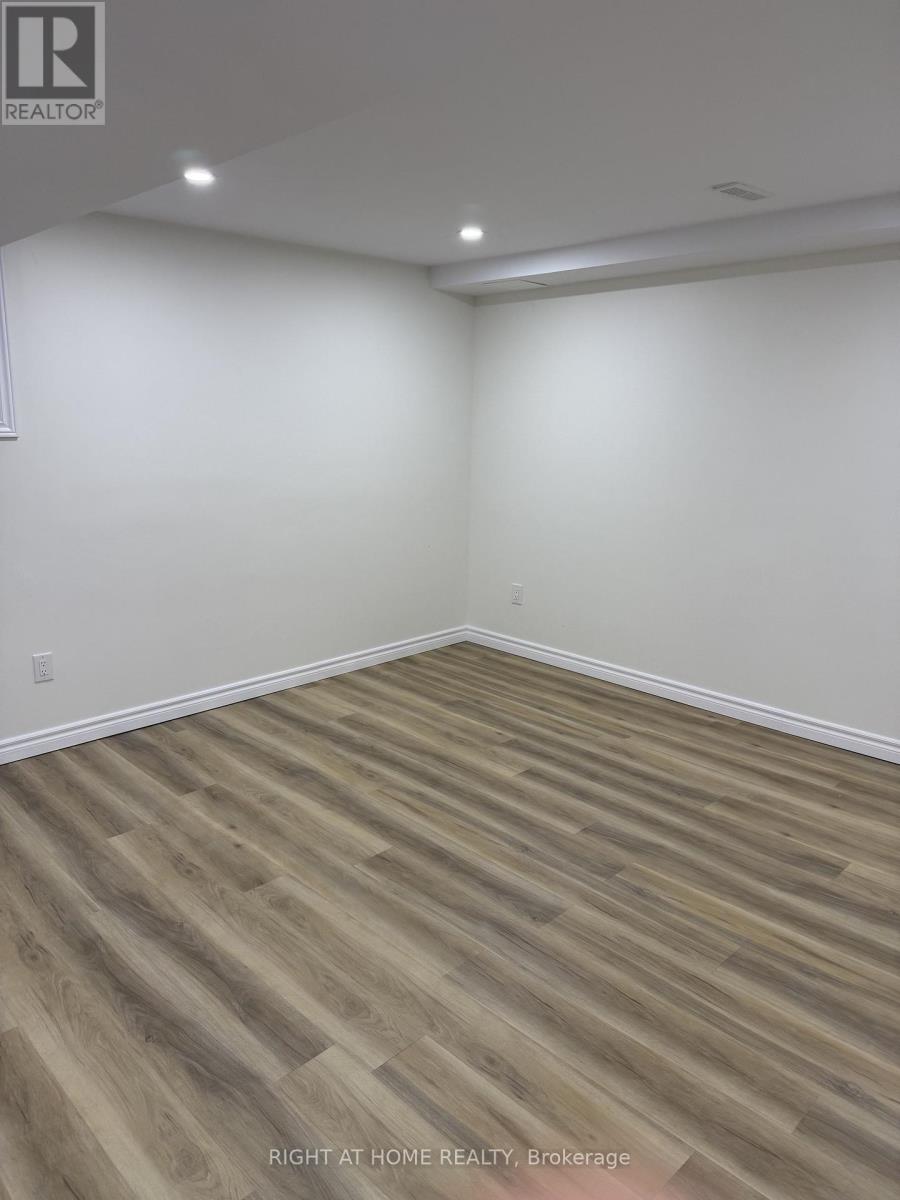 1566 Arcadia Square, Pickering, Ontario  L1V 6W6 - Photo 30 - E13160196