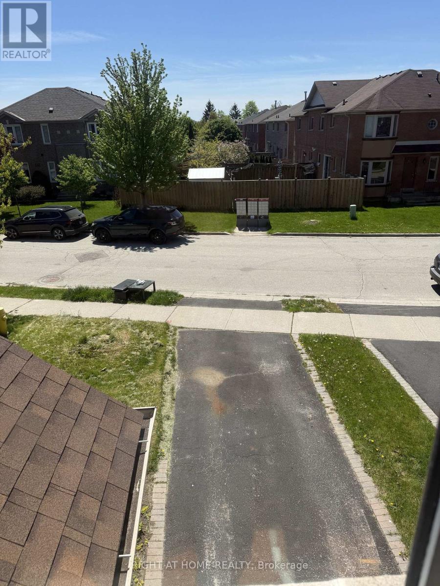 1566 Arcadia Square, Pickering, Ontario  L1V 6W6 - Photo 31 - E13160196