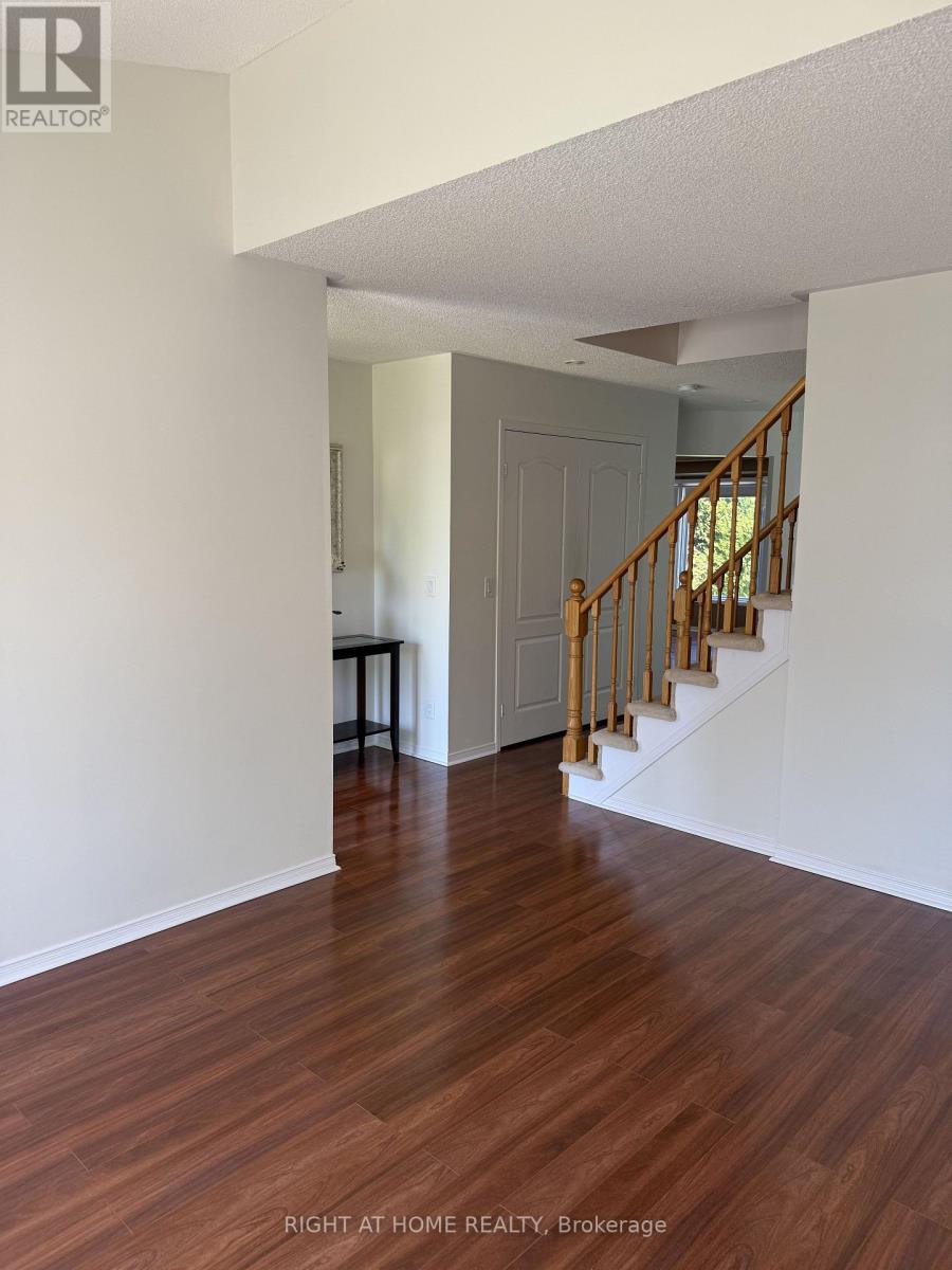 1566 Arcadia Square, Pickering, Ontario  L1V 6W6 - Photo 5 - E13160196