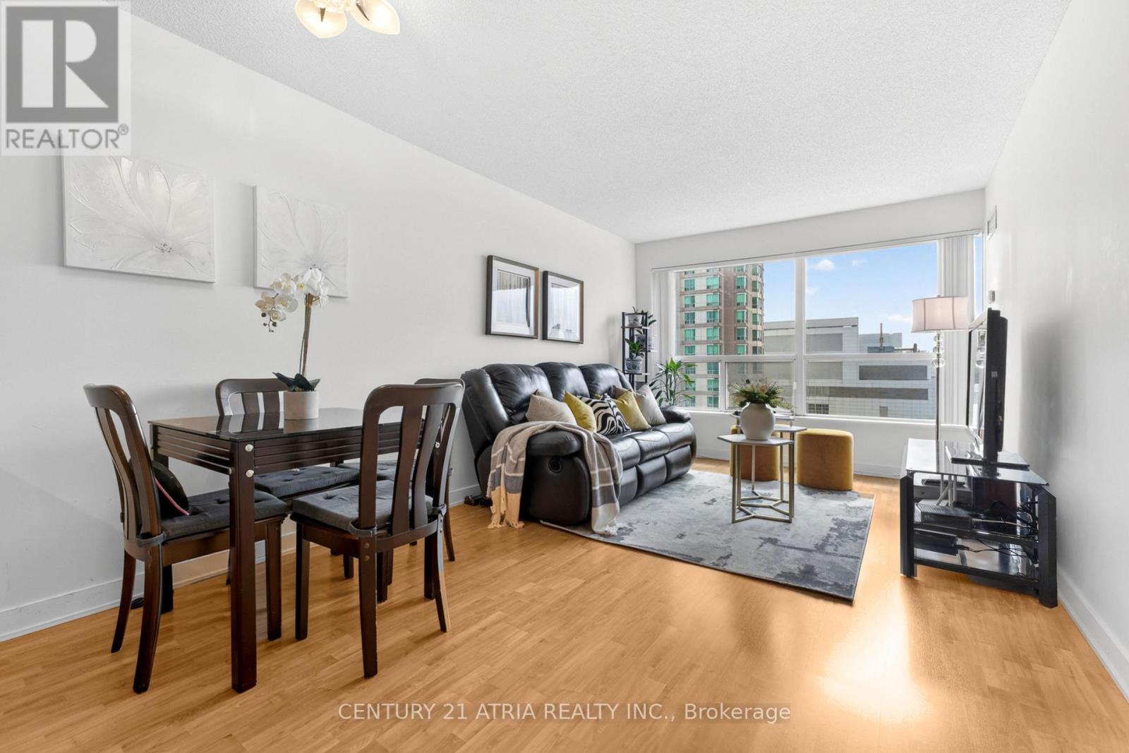 908 - 38 Lee Centre Drive, Toronto, Ontario M1H 3J7 - Photo 3 - E13160200