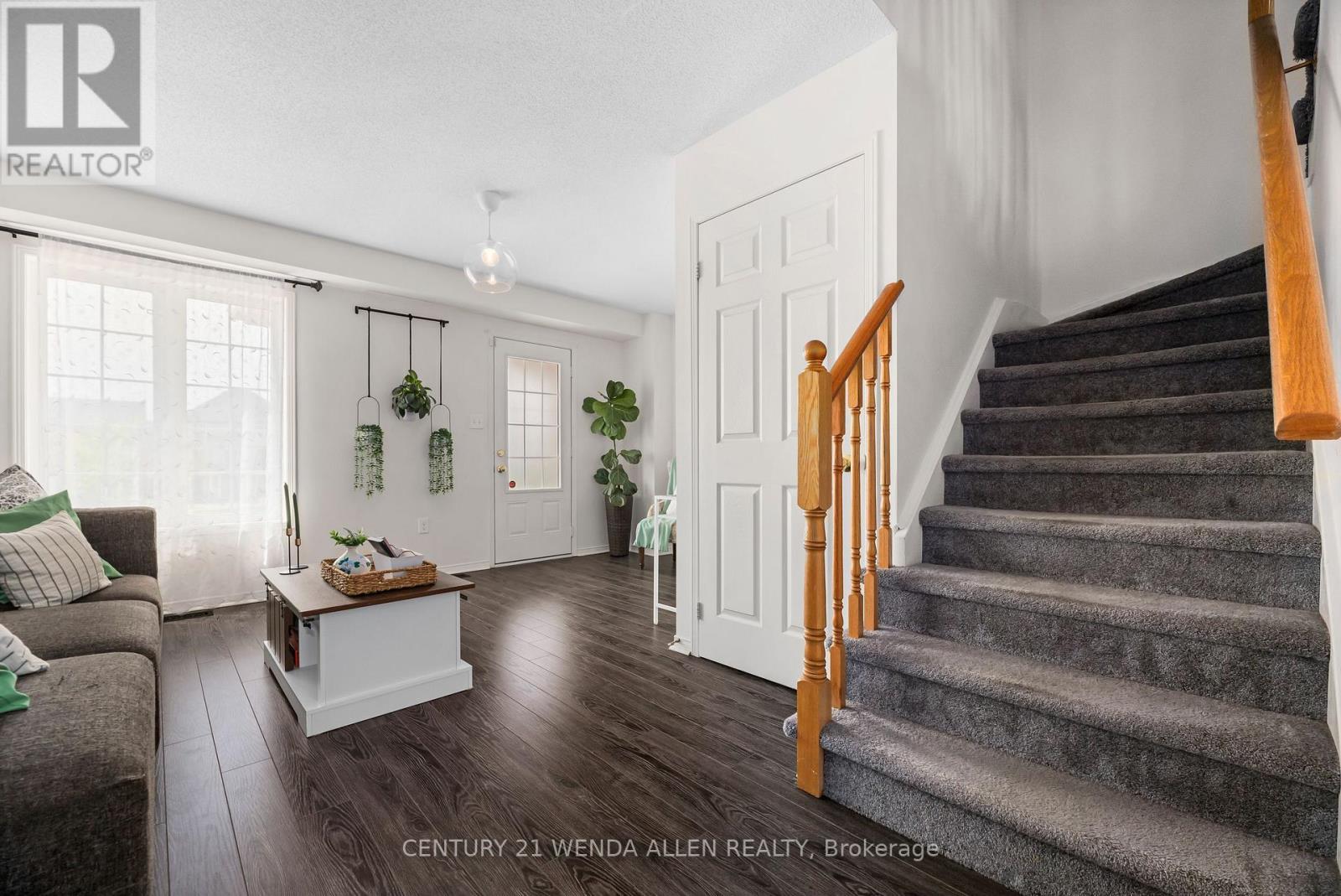 112 Goss Lane, Ajax, Ontario  L1Z 0K9 - Photo 10 - E13160234